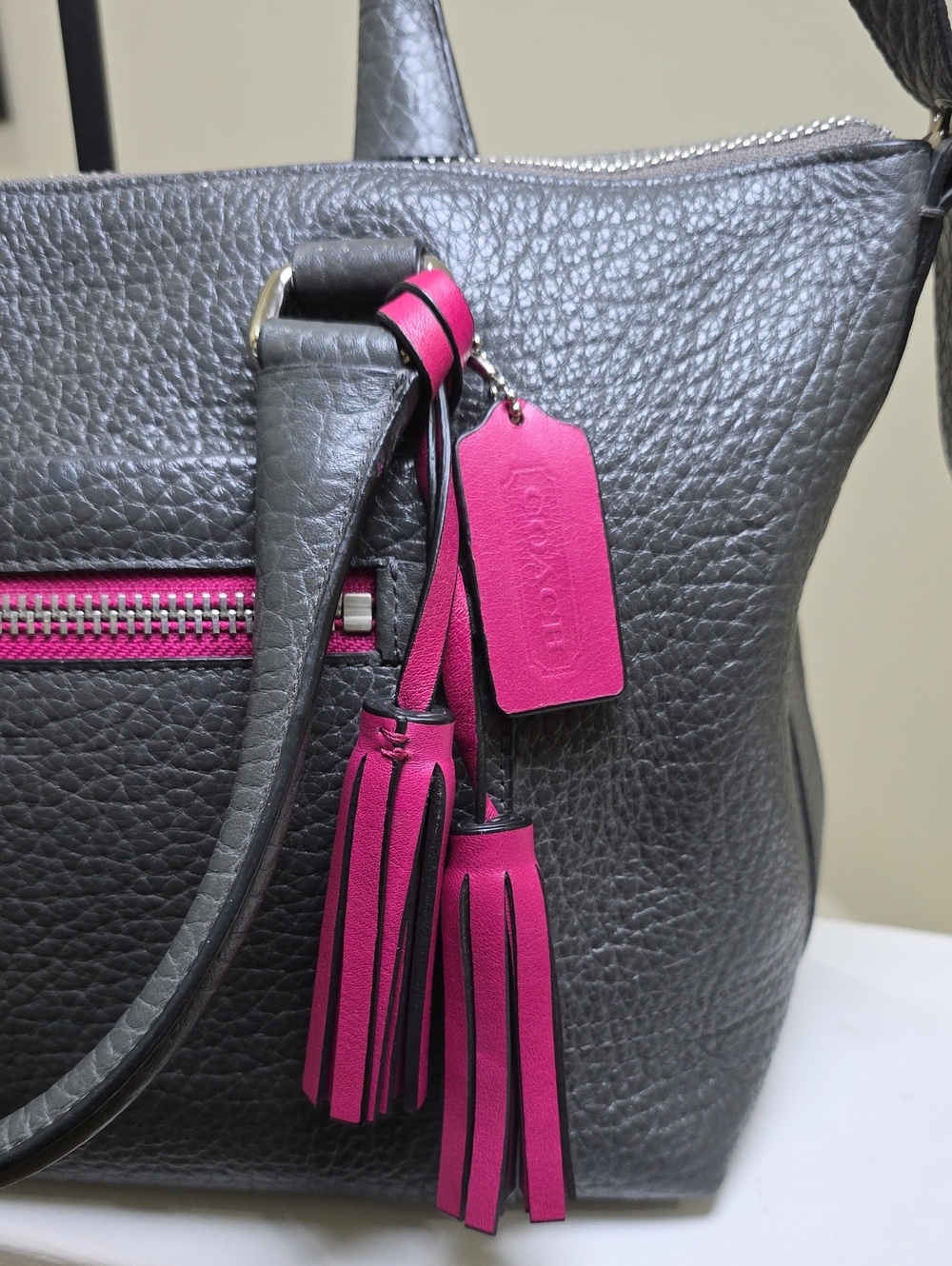 Coach 21140 Textured Legacy Satchel Shoulder 2 Way Bag Silver/Graphite/Berry - Picture 4 of 16